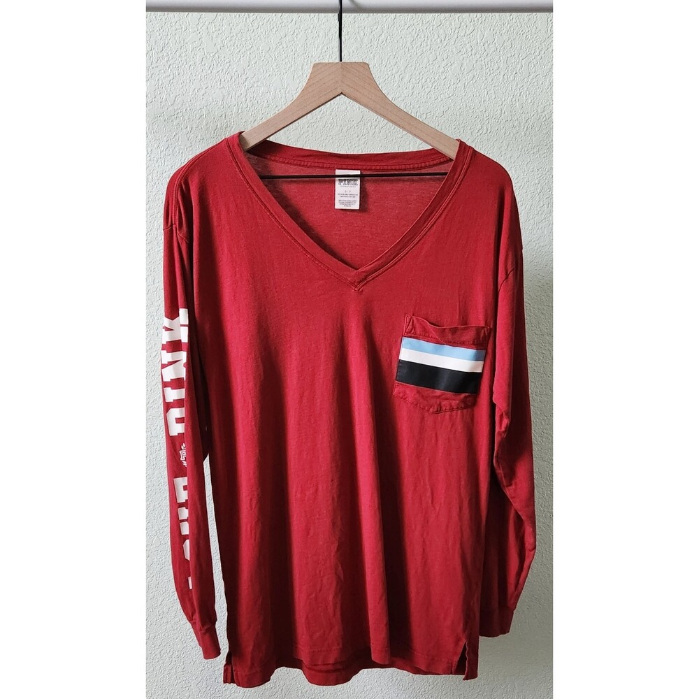 VS PINK: red long-sleeve tee